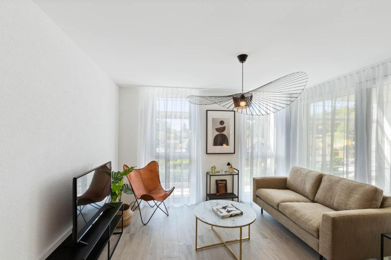 Olympia Homes Beautifully Furnished Flats Epalinges Екстериор снимка