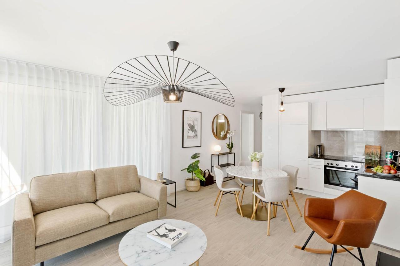 Olympia Homes Beautifully Furnished Flats Epalinges Екстериор снимка